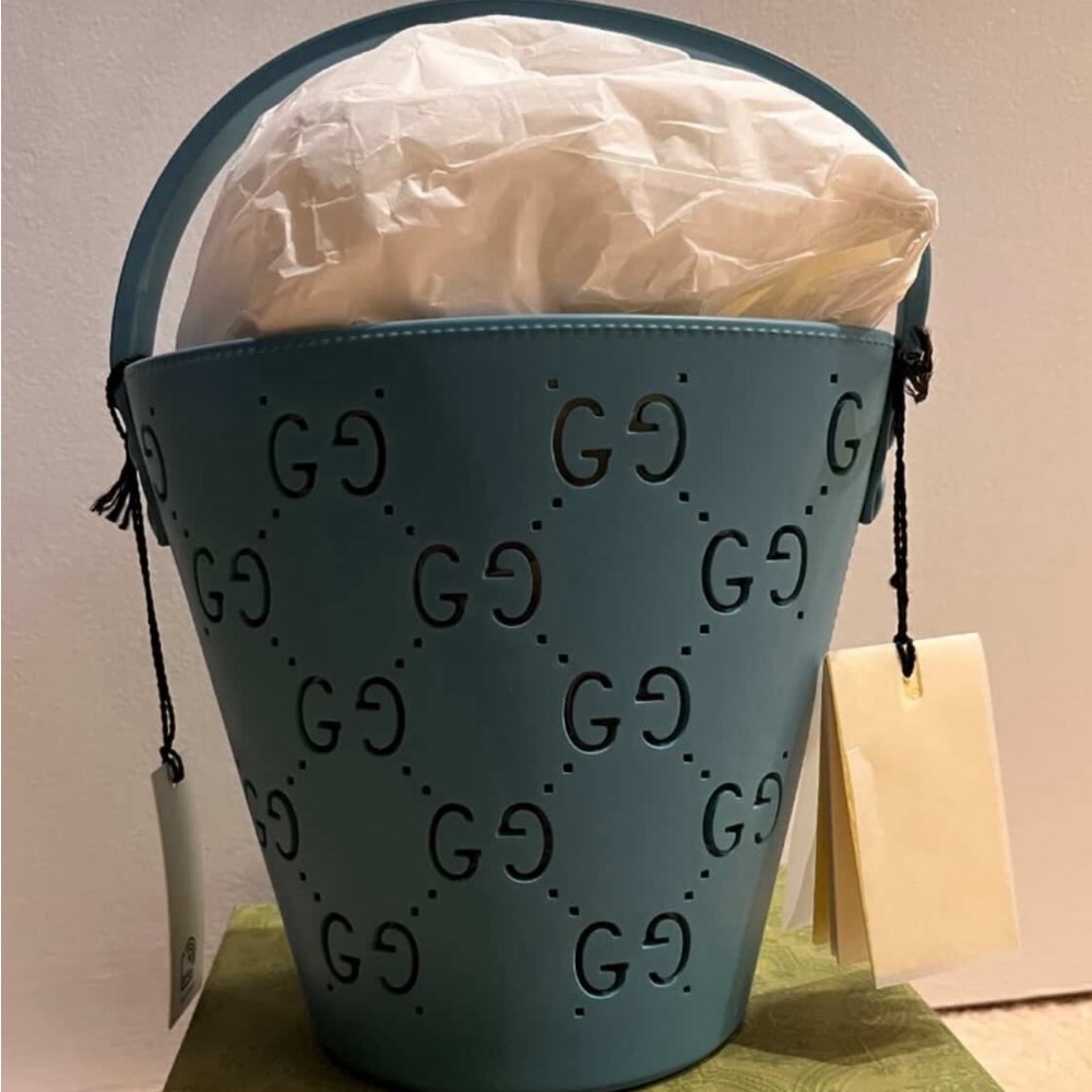 New with tags and dustbag Gucci Teal  GG Bucket Bag